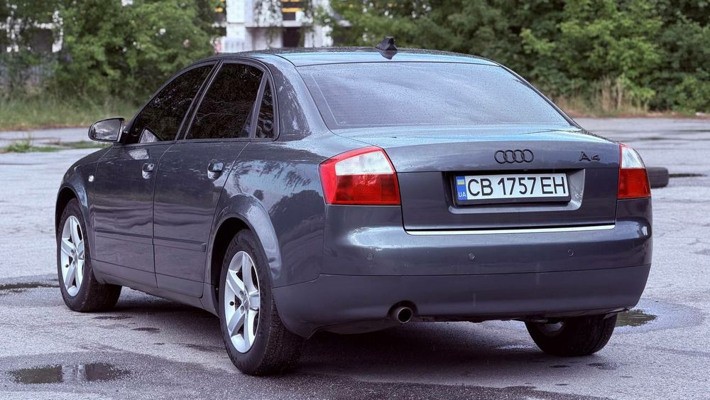 Продам обміняю  ауді а4б6 2.0 бензин автомат