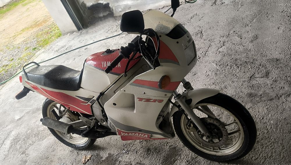 Honda nsr 125 hornet 600 R1 tzr xt