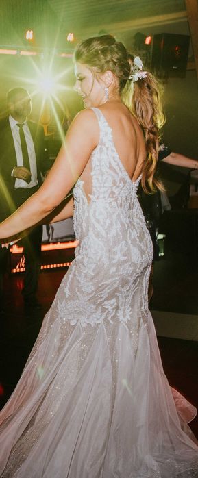Suknia ślubna kolor ivory z salonu LUXURY