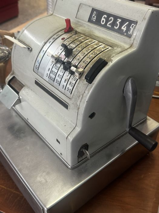Máquina registadora antiga