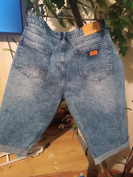 Продам шорты джинсовые большого размера