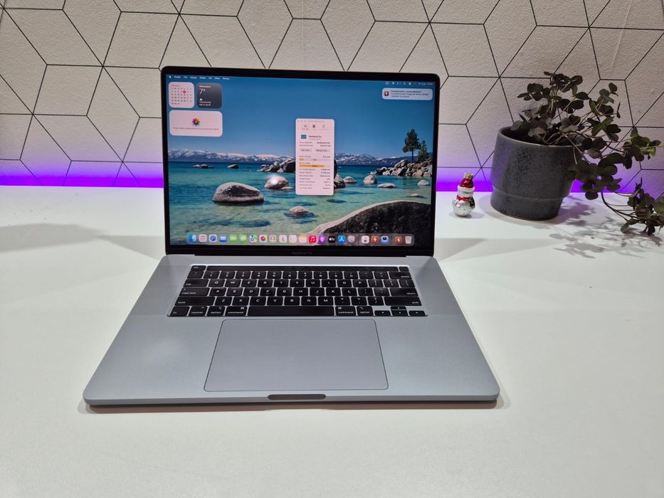 Sprzedam MacBook Pro 16" Intel Core i9/64GB RAM/512GB SSD/RADEON 8GB