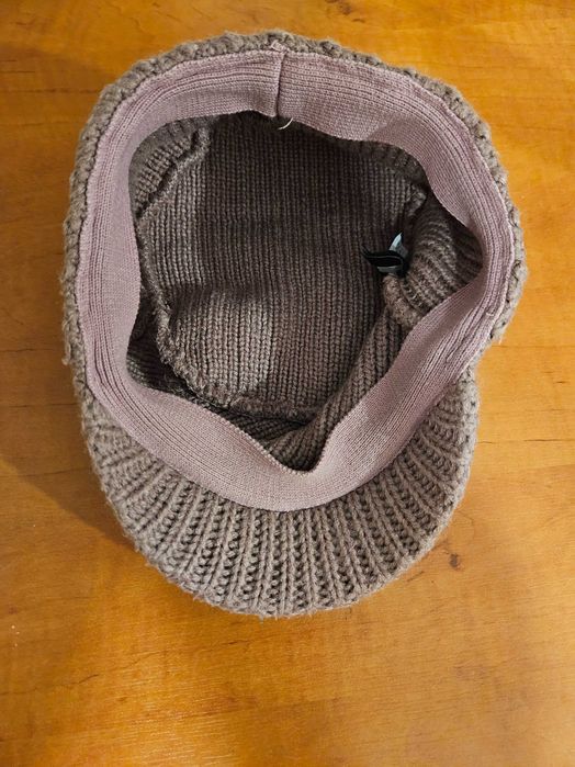 czapka zimowo-jesienna z daszkiem Helly Hansen 5-7 lat