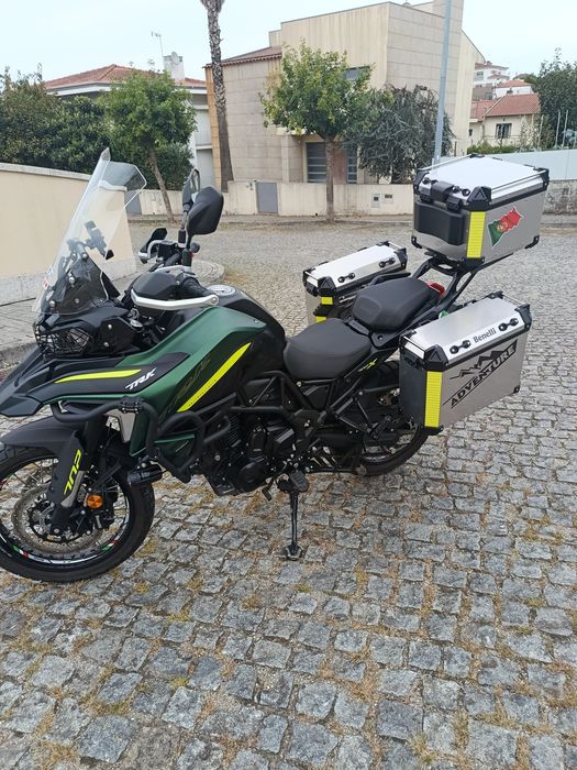 Mota Benelli TRX 702K