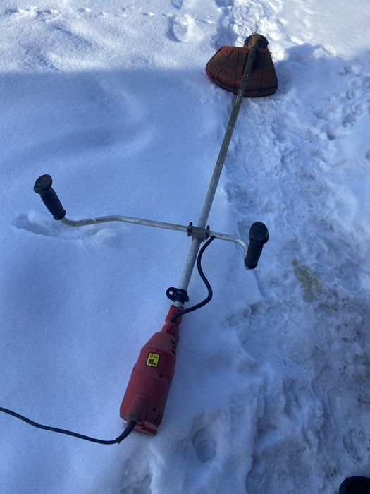 Електро коса EZT144vrs