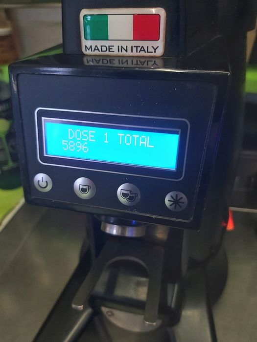 Профессиональная кофемолка " OBEL"