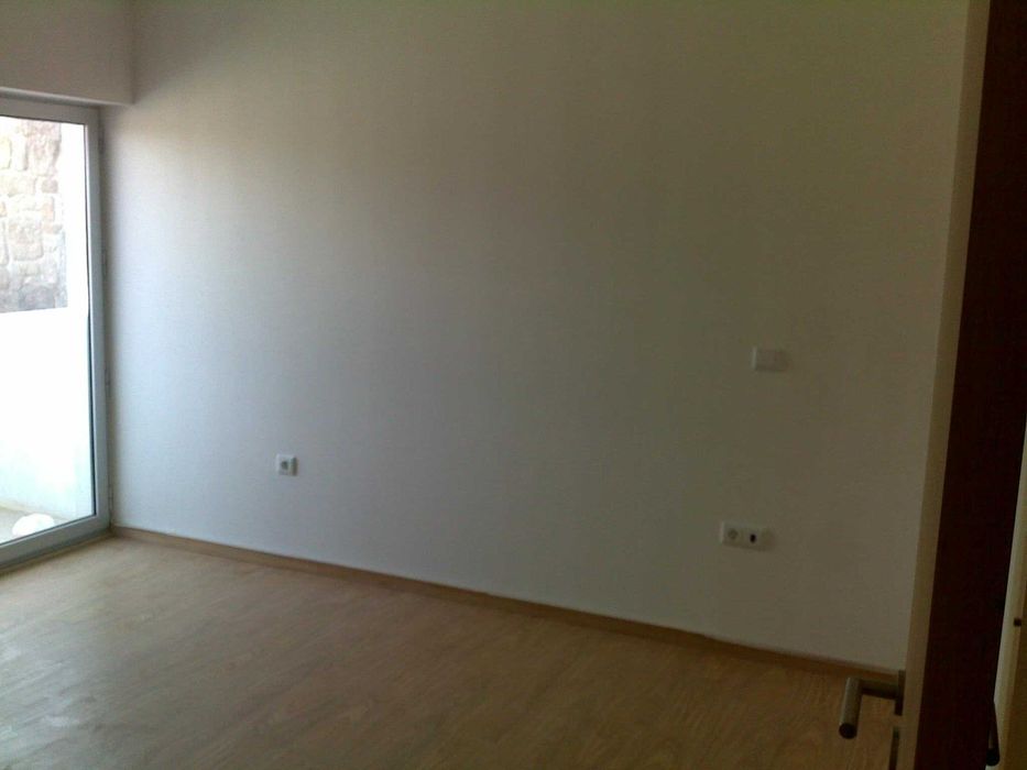 Arrenda-se andar moradia t2 Em Mogege