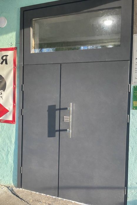 Двері в підʼїзд під ключ.Двері в під’їзд з кодовим замком.Виготовлення