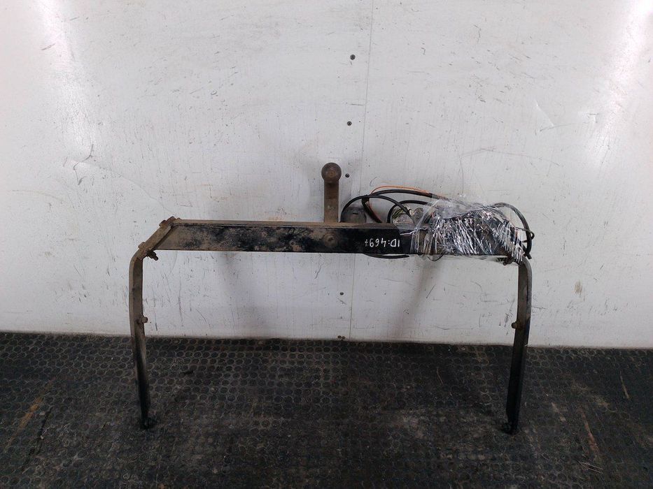 HAK HOLOWNICZY FORD FOCUS C-MAX