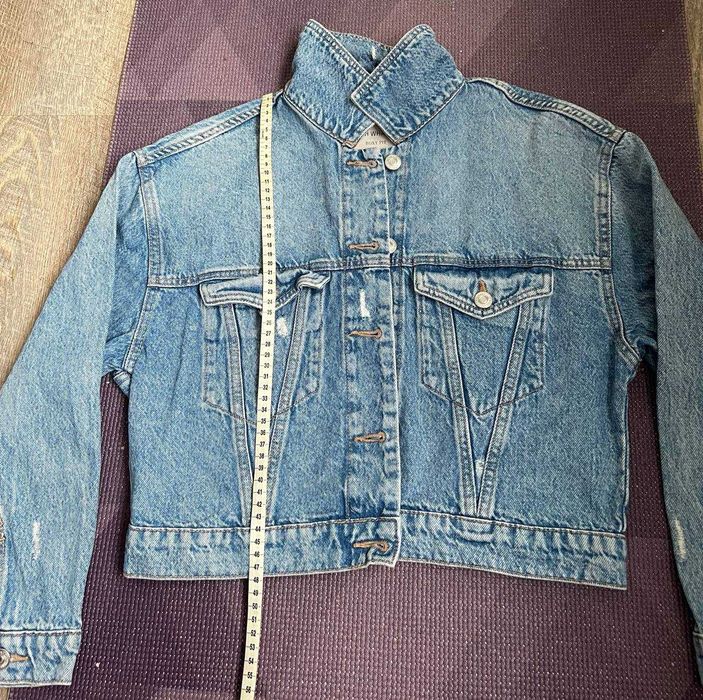 Джинсова куртка розмір XS