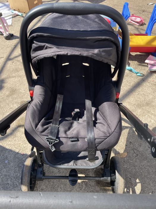 Carrinho de bebé two+