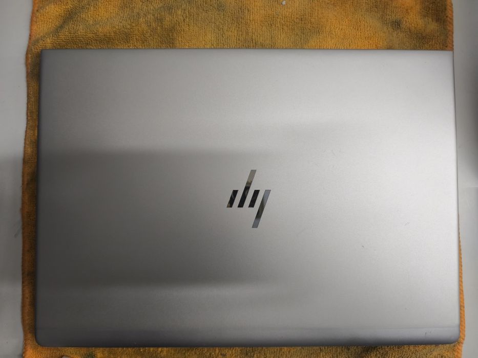 Notebook HP EliteBook 840 G6 
I5-8365U
8GB RAM
256GB SSD NVM