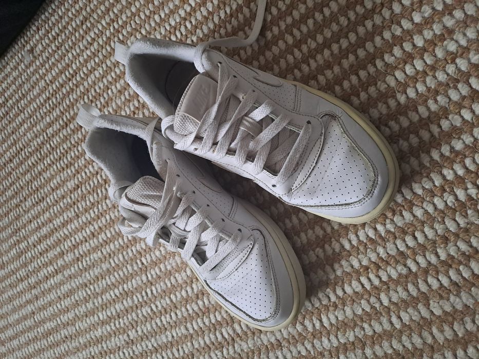 Buty sportowe damskie sneakersy Nike, r. 37.5