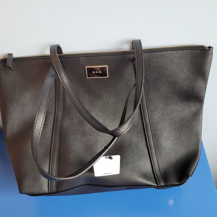 Nowa czarna torba shopper firmy mango
