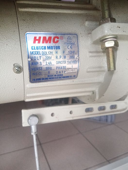 Máquina de costura industrial