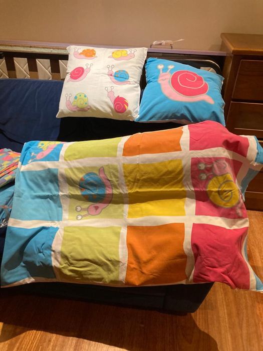 quarto solteiro com 2 camas
