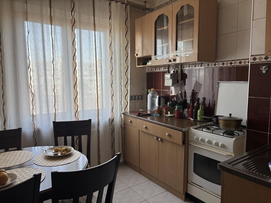 2 комнатная на Крымской! Газ, мебель + техника!