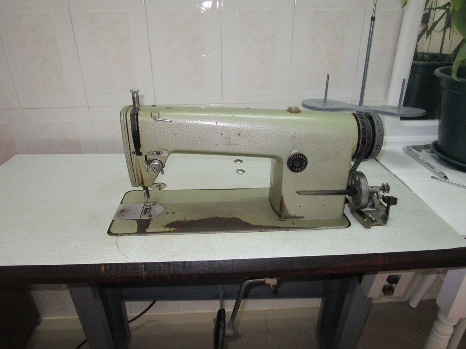 Maquina de costura industrial