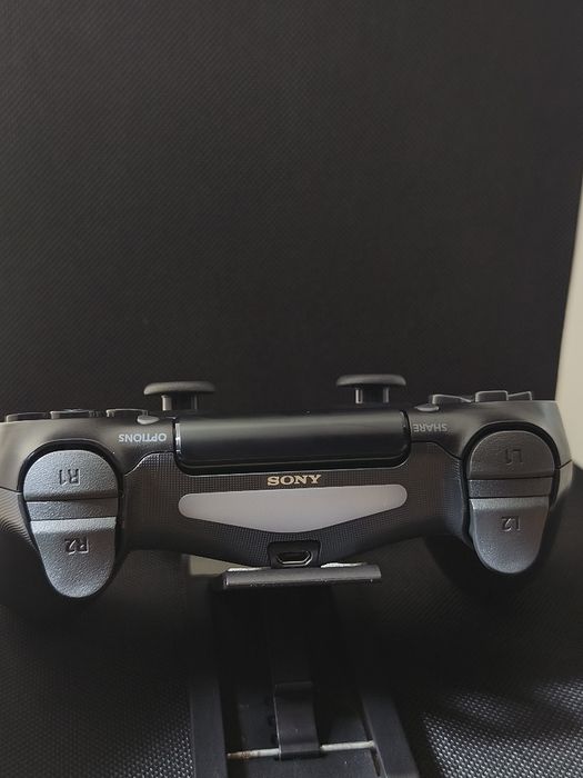 Comando PS4 absolutamente Impecável igual a novo