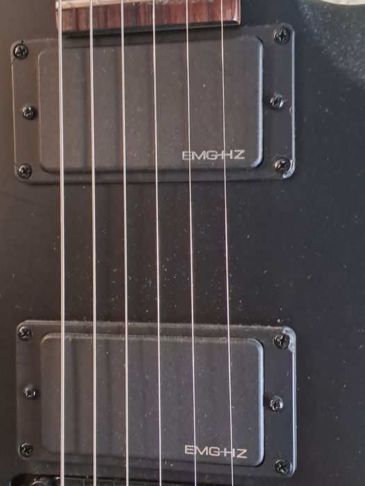Guitarra elétrica LTD F200