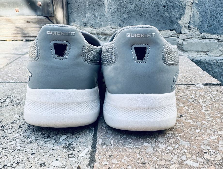 Сліпони Skechers GO WALK 6 стан нових оригінал устілка 27,5см