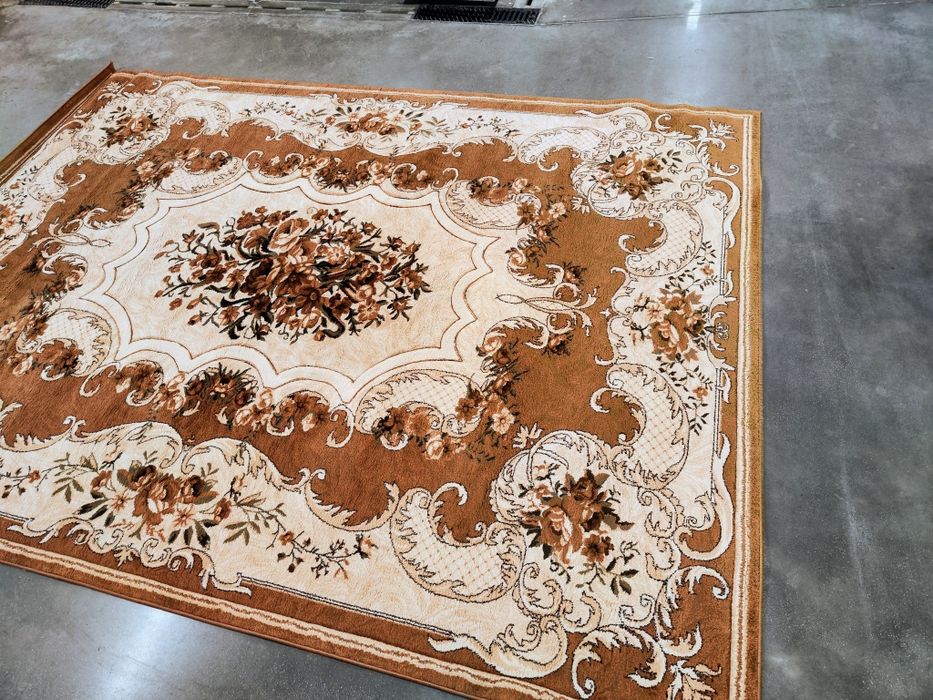 Dywan 240x330cm krótki włos używany