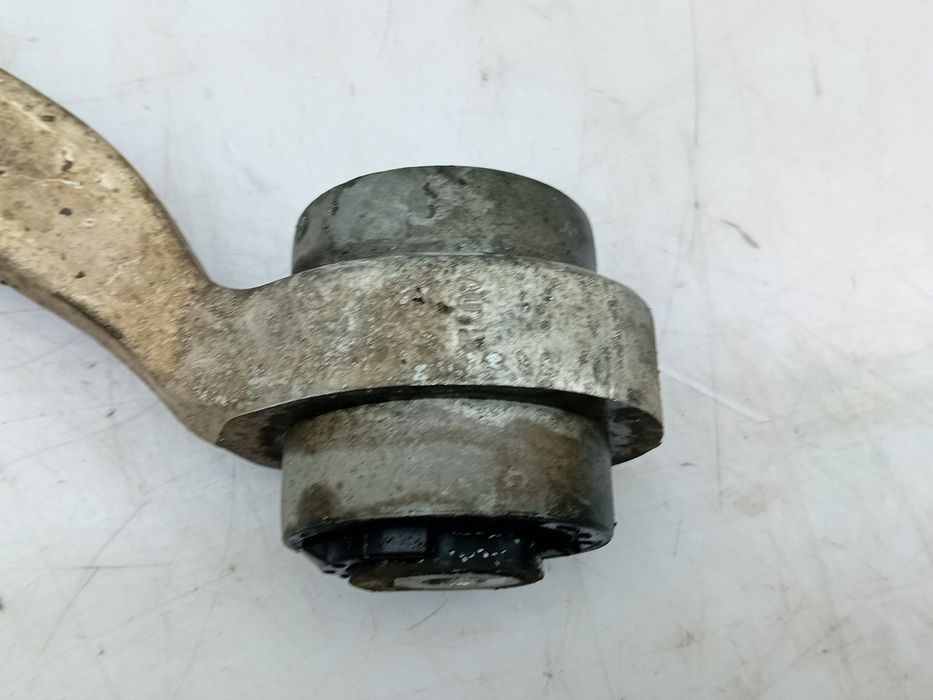 Braço de suspensão frente direito AUDI A4 Avant (8E5, B6)