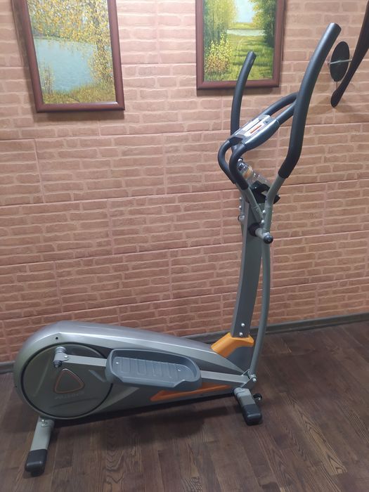 Продам орбитрек E85OP