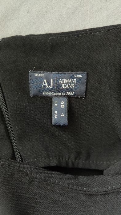 Elegancka sukienka Armani jeans