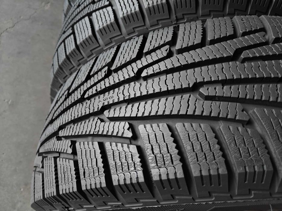 R17 225 60 шини зимові арктичні Nokian Nordman RS2