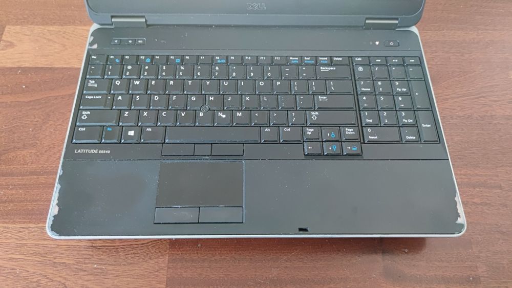 Dell Latitude e6540 15,6" IPS FullHD  i5-4310M RAM- 8gb SSD-128Gb AMD Radeon HD 8790M 2GB