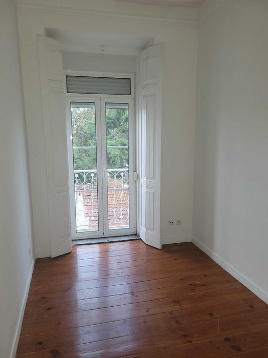 Apartamento para arrendamento em Alcântara – Lisboa