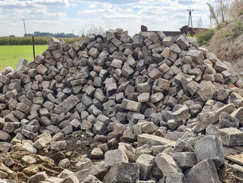 Kamień granitowy  - drogowy