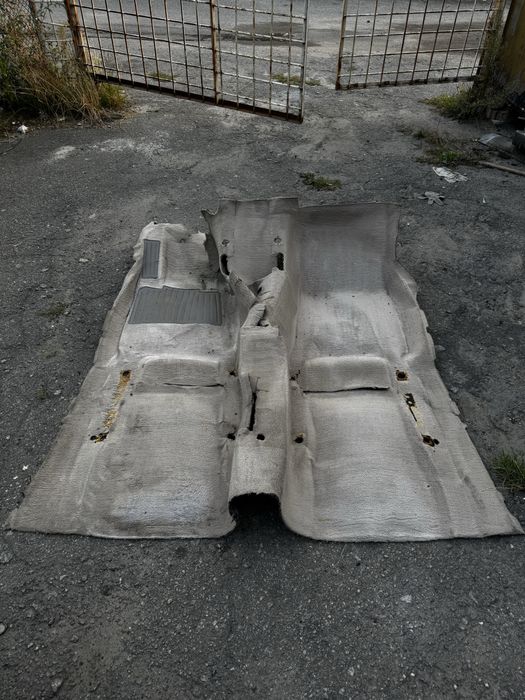 Ковёр (ковролин) бежевый бмв е30 BMW e30