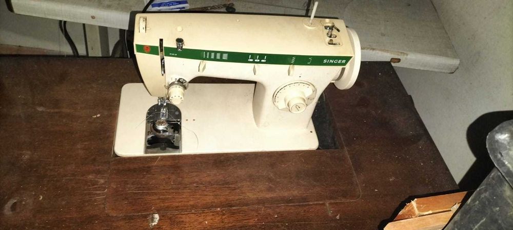 Máquina de costura Singer