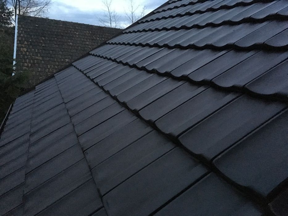 Dachówka ceramiczna Reńska-Czarna 49,70 zł/m2, 50 lat gwarancji.