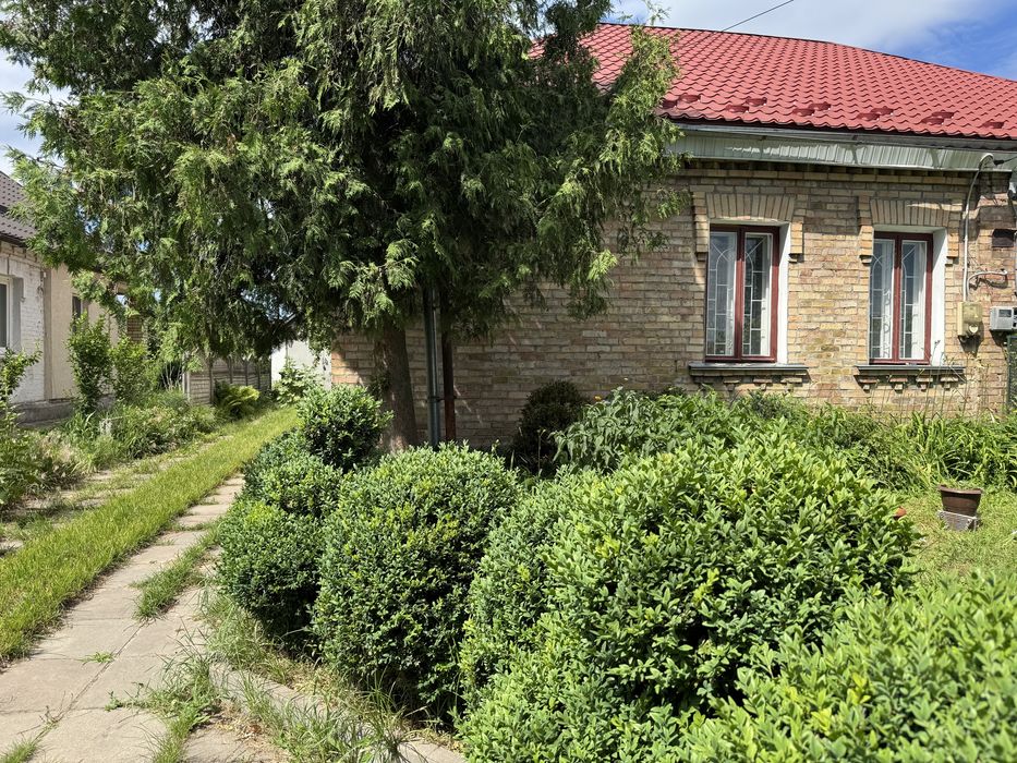 Будинок в центрі Гостомеля