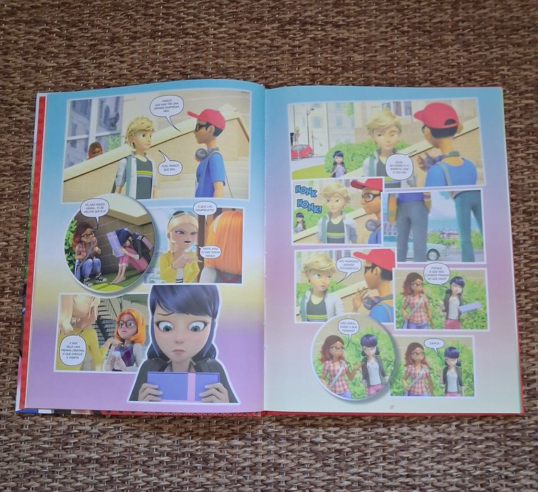 Livro Miraculous ladybug