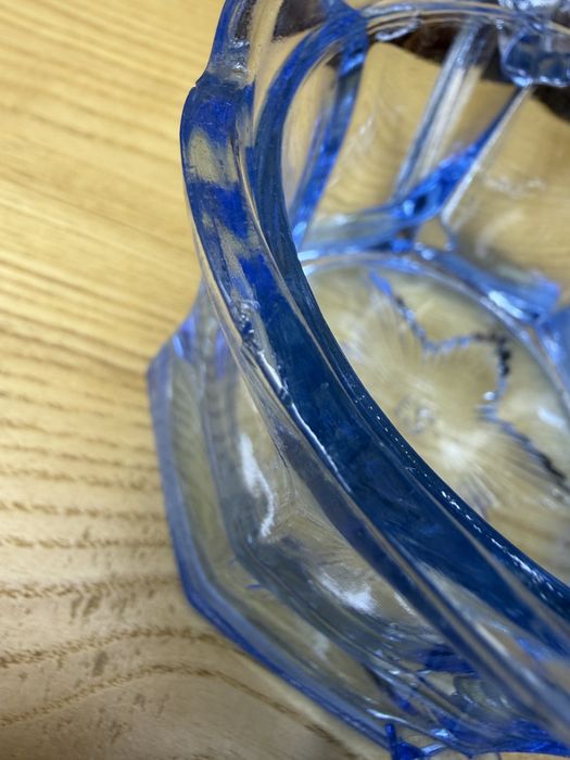 Cukiernica z przykrywką szkło Niemen niebieska PRL K777