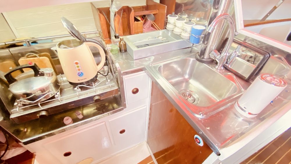 Яхта Colvic UFO 27