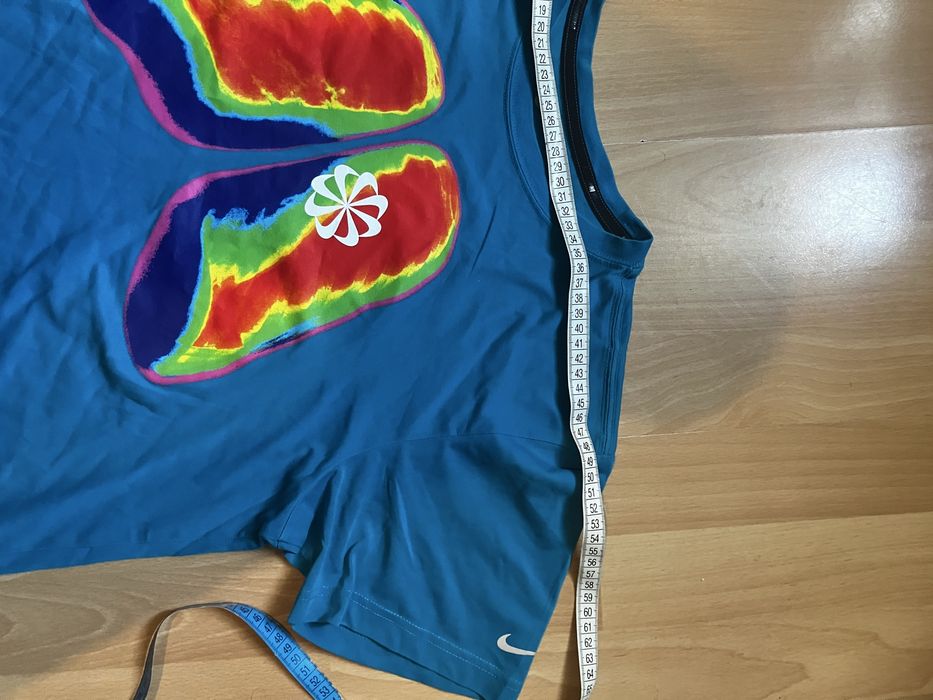 футболка від nike
