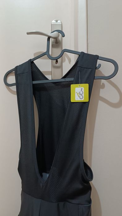 Equipamento Ciclismo UAE Emirates XRG 2025 NOVO