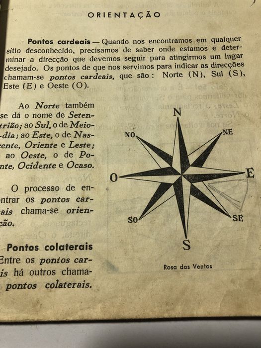 Livro antigo geografia de Portugal