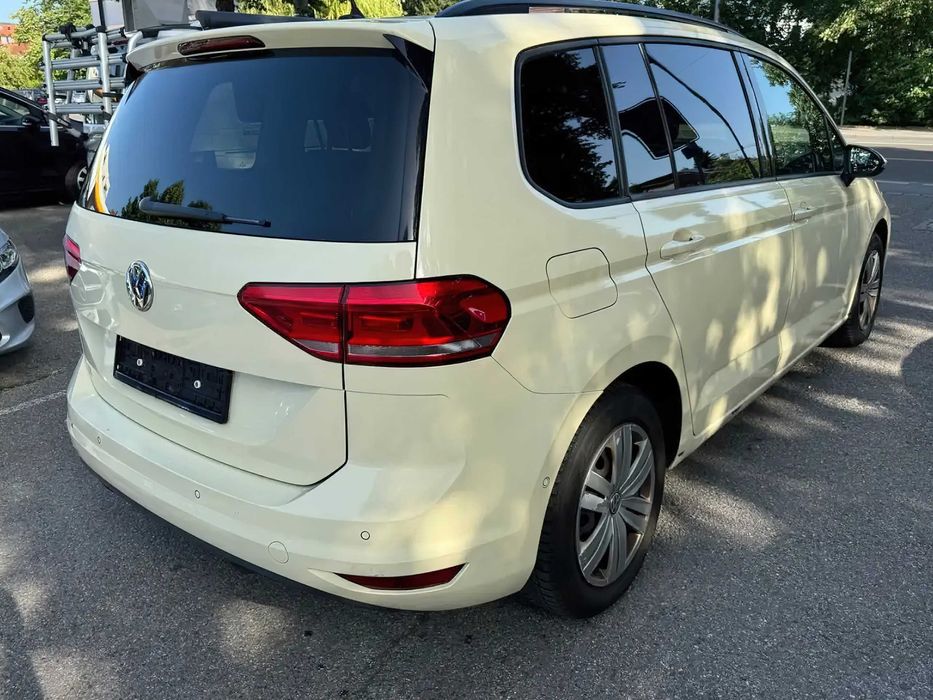 Volkswagen Touran      2018