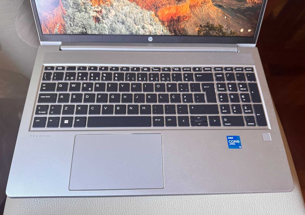 HP Probook 650 G8 15.6"FullHD/i5-1145G7 Quad Core/16Gb/512Gb/Garantia