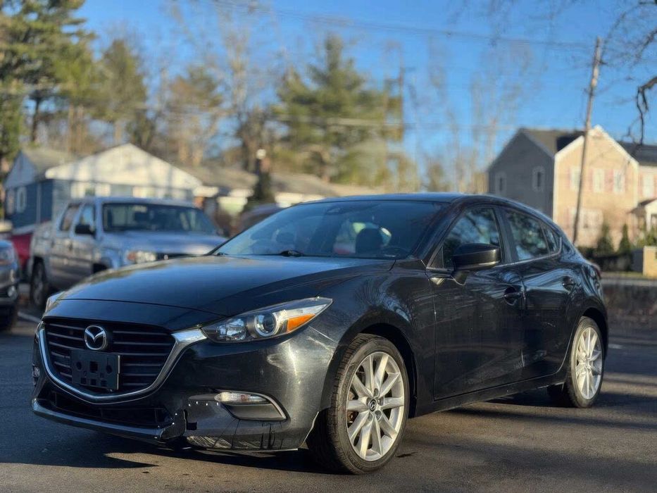 Mazda 3 Touring      2017