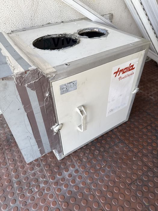 Hotte industrial 125 cm com caixa de extração