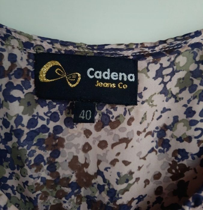 T-shirt com flores