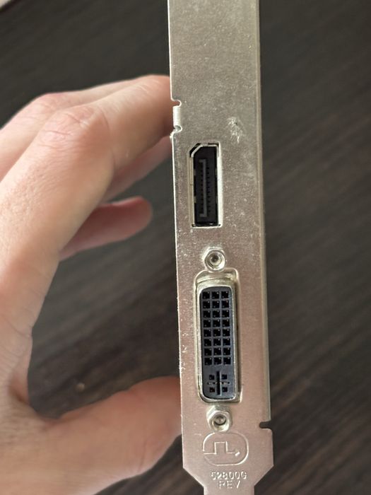 Видеокарта AMD Raden R5 340 2gb