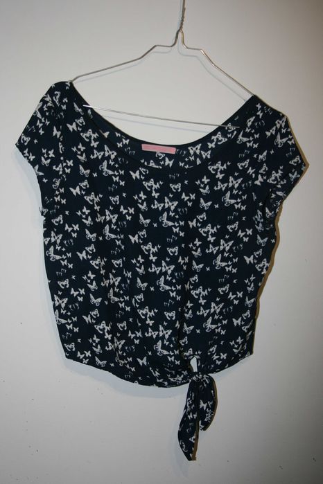 Blusa c/ Borboletas Bershka